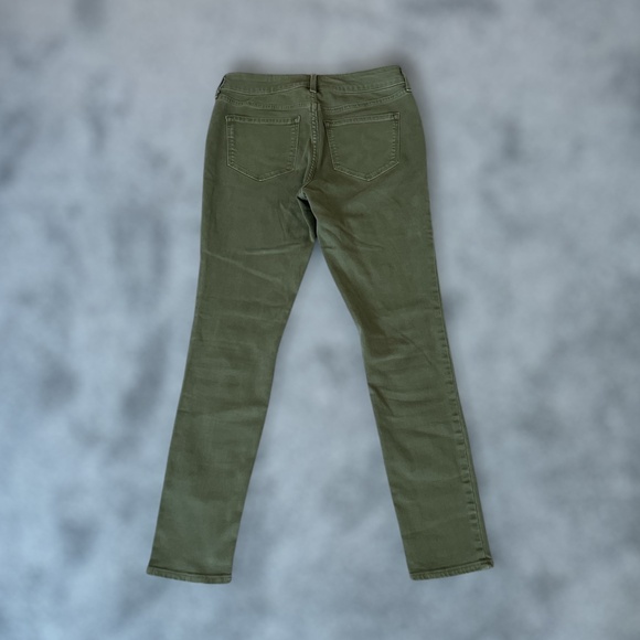 NWOT Old Navy Rockstar Super Skinny Jeans, Olive (6) - Picture 3 of 9